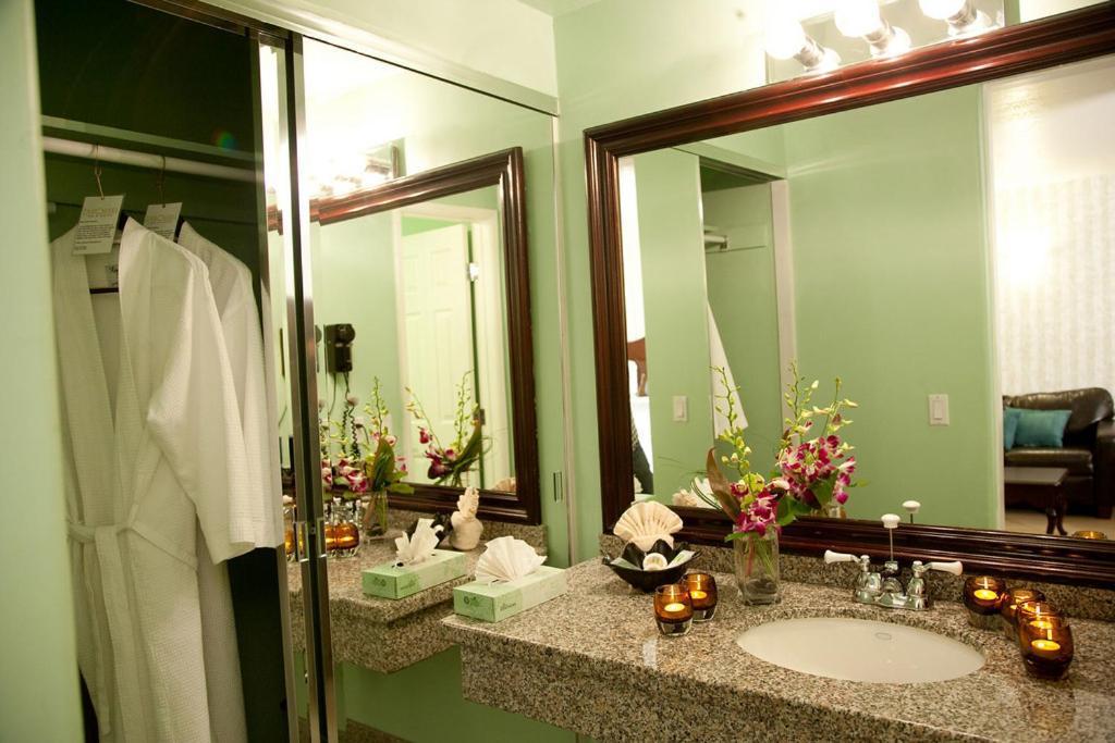 Carousel Inn And Suites 阿纳海姆 外观 照片