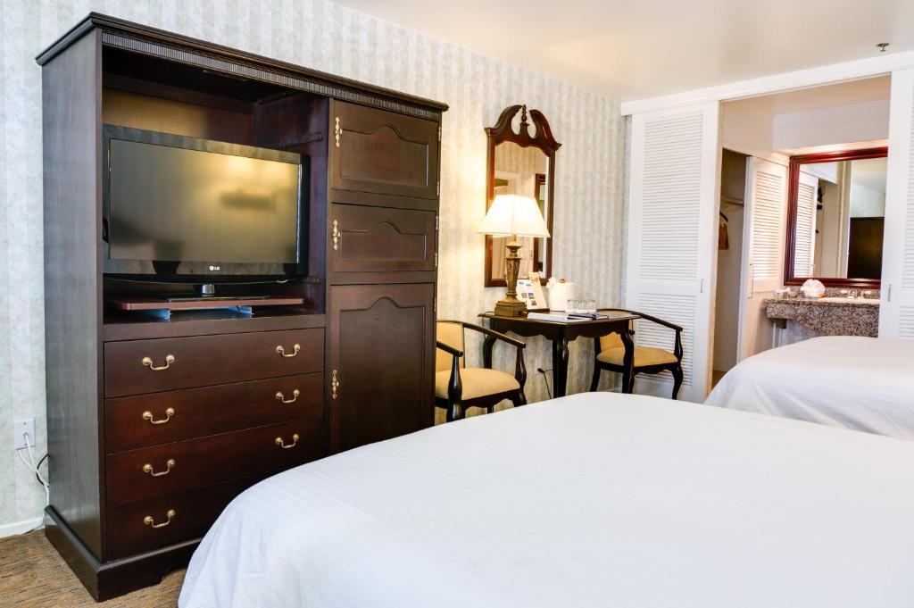 Carousel Inn And Suites 阿纳海姆 外观 照片