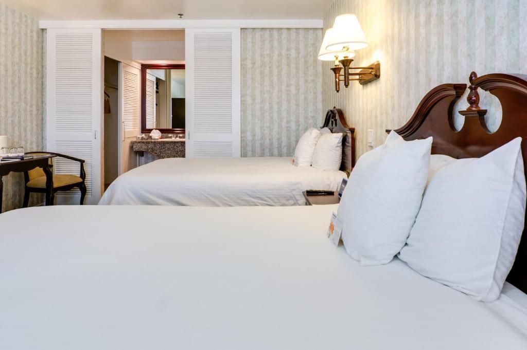 Carousel Inn And Suites 阿纳海姆 外观 照片