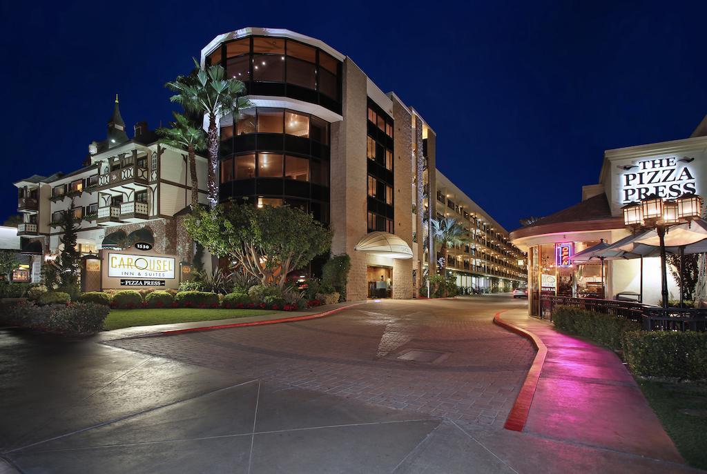 Carousel Inn And Suites 阿纳海姆 外观 照片
